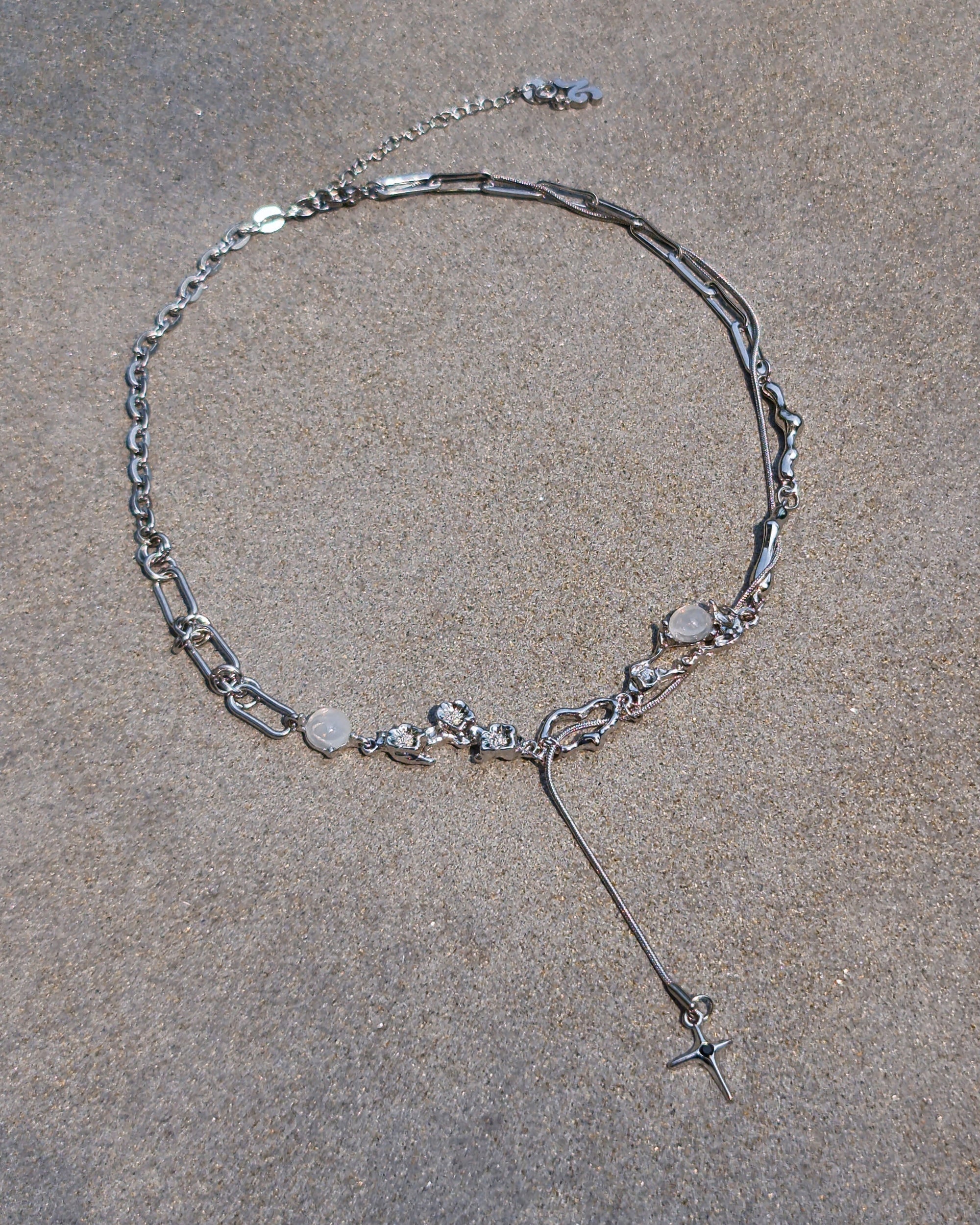 Arctic Flower Star Necklace BLIND BOX