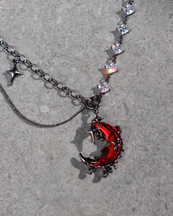 Nikaneko - Blood Moon Drip Necklace