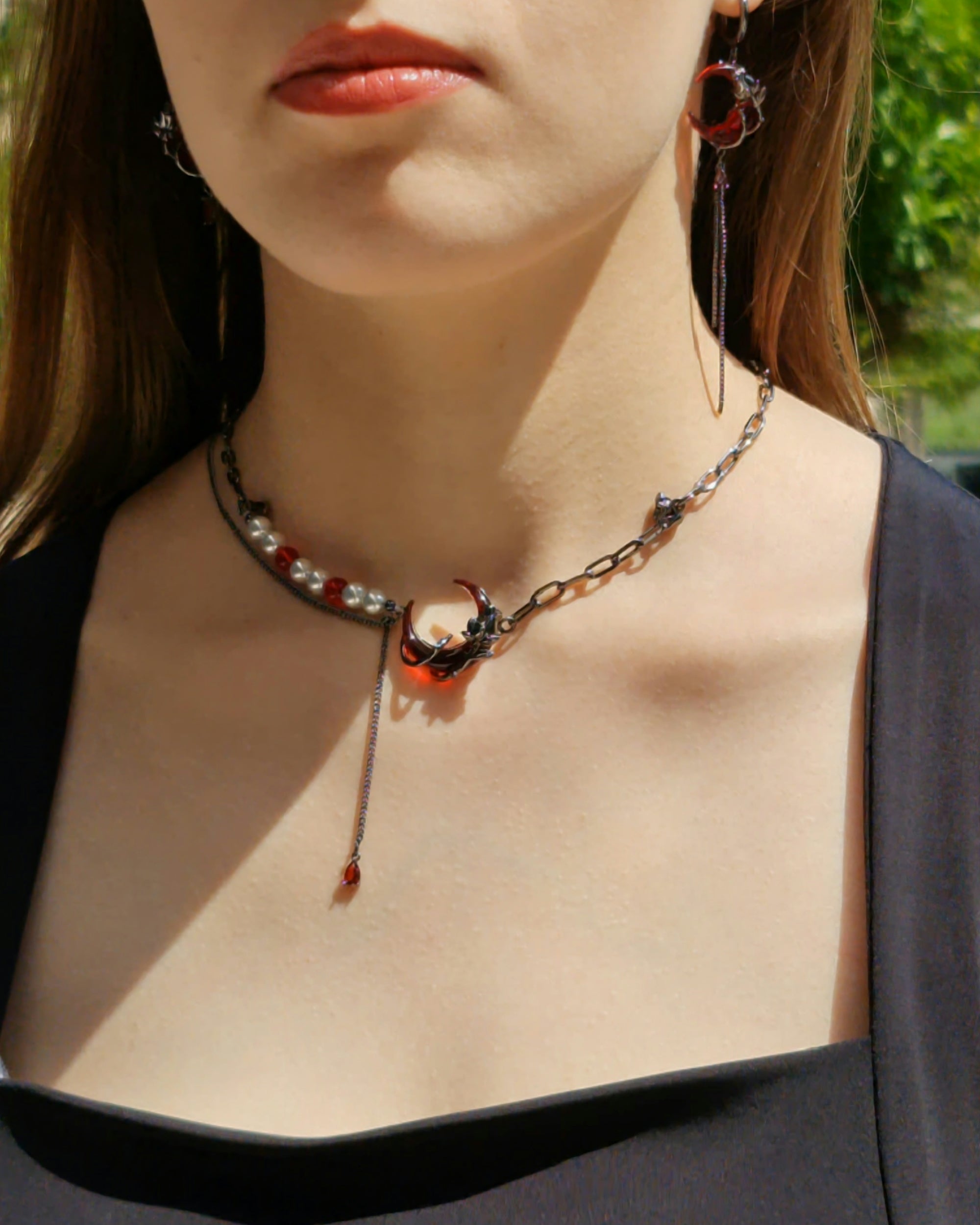 Blood Moon Necklace - Nikaneko