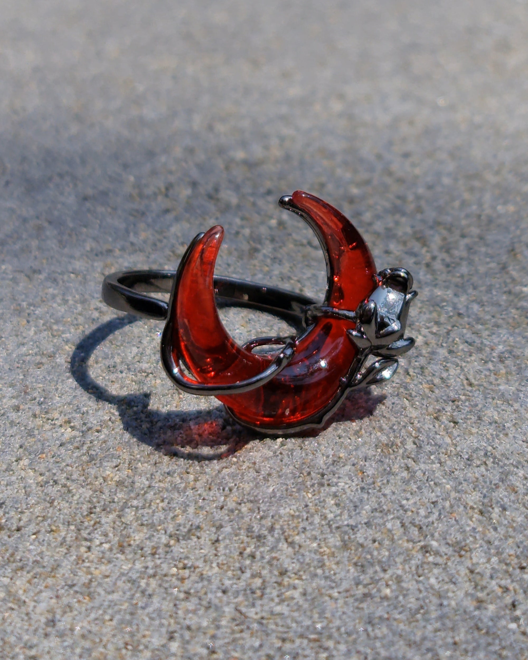 Blood Moon Ring – Nikaneko