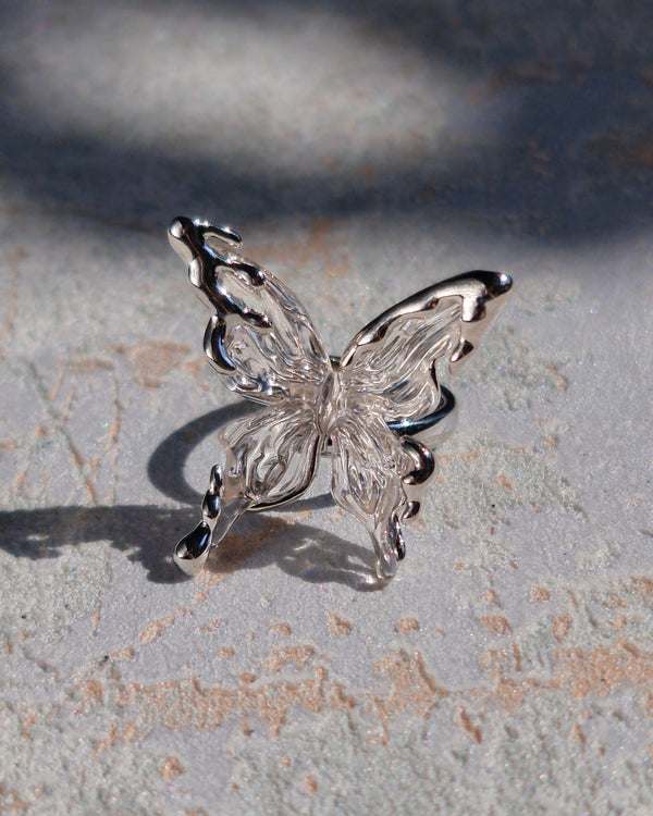 Nikaneko - Crystal Butterfly Ring