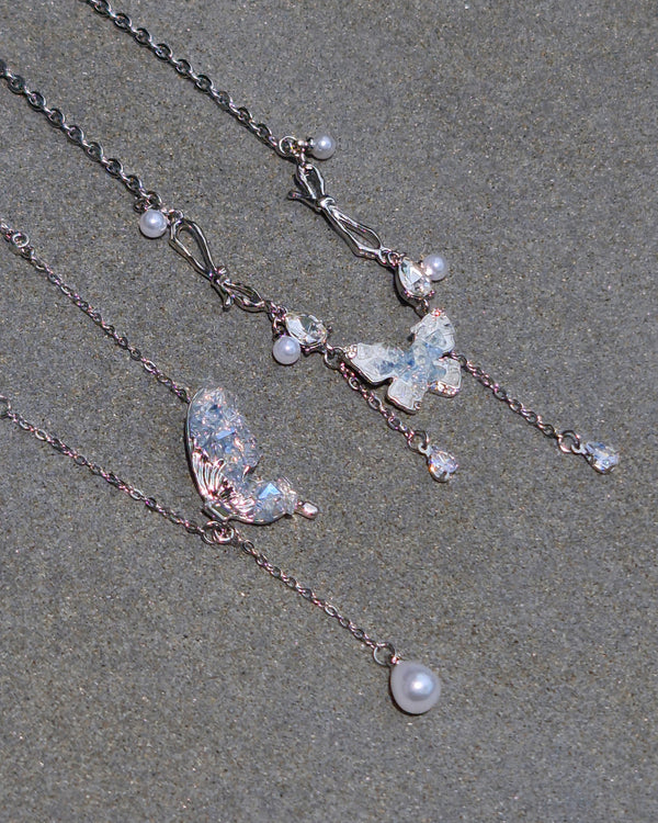 Icy Wings Necklace Set