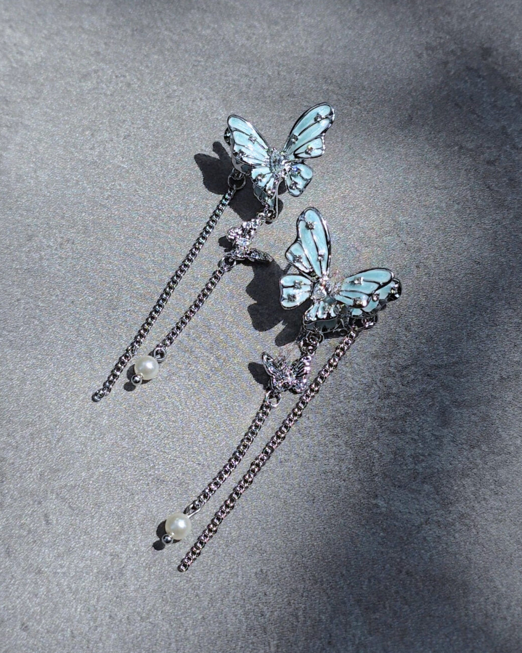 Minty Dew Butterfly Earrings - Nikaneko