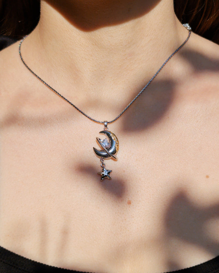 Nikaneko - Moon Orbit Necklace