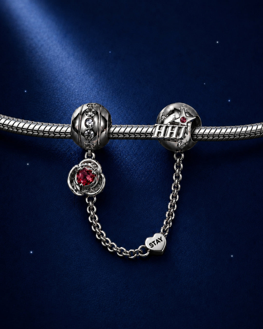 Hyunjin Rose Safety Chain Charm